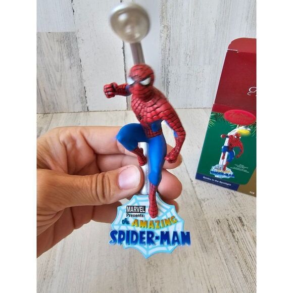 Carlton Spider-Man Spidey spotlight ornament 119 Xmas new - Picture 2 of 8